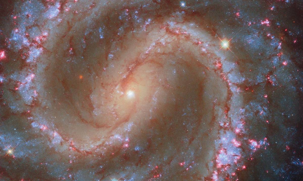 Hubble tìm kiếm những cụm sao trong 