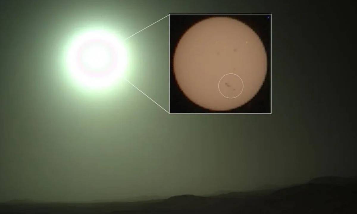 Vết đen Mặt Trời tương đương với sự kiện Carrington đang hướng thẳng về phía Trái Đất