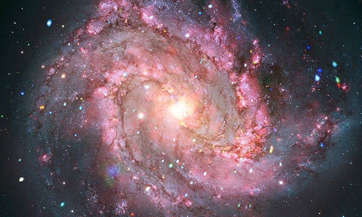 Chandra hé lộ những tàn dư supernova trong thiên hà M83