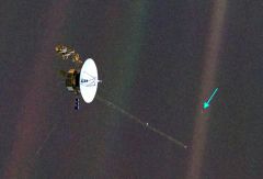 Voyager 1 and Pale blue dot
