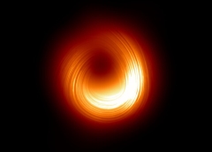 Hình ảnh mới cho thấy mô hình phân cực liên tục biến đổi ở lỗ đen siêu nặng của M87