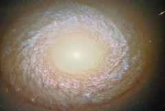 Một thiên hà đặc biệt và ... khó phân loại trong ảnh của Hubble