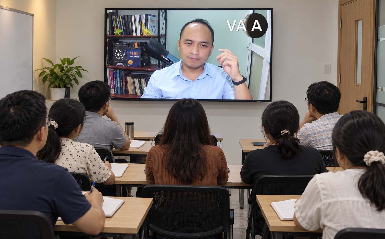 Tuyển sinh lớp học trực tuyến "Toàn cảnh Thiên văn học", tháng 10/2026